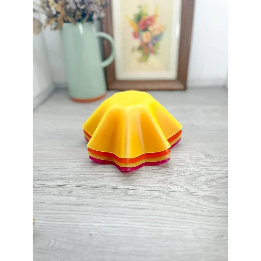 Vintage Tupperware Wavy Bowl Set: 80s-90s Plastic Chip Bowls‎